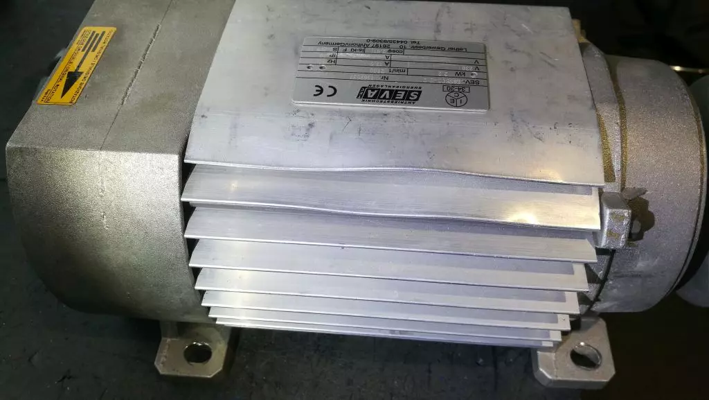 Speciální položka plochý motor E65SC2- 2,2 kW-B34 Směr otáčení vlevo